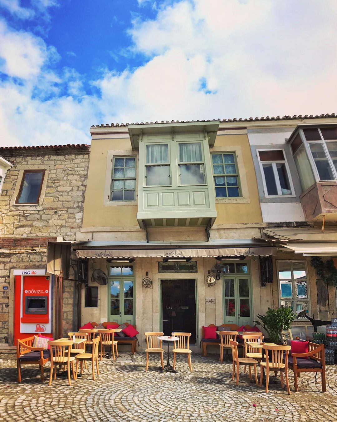 Avula Alaçatı - İyi Masa