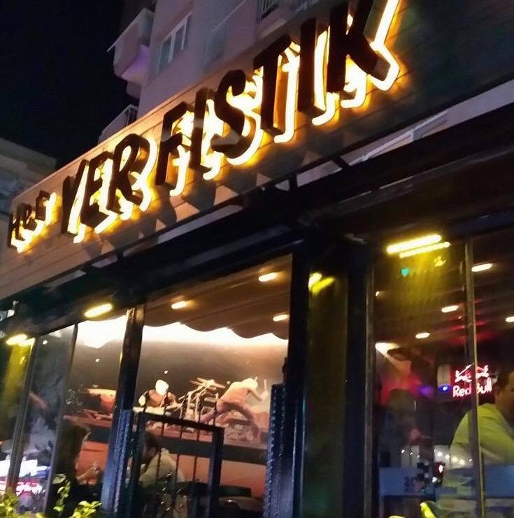 Her Yer Fıstık - İyi Masa