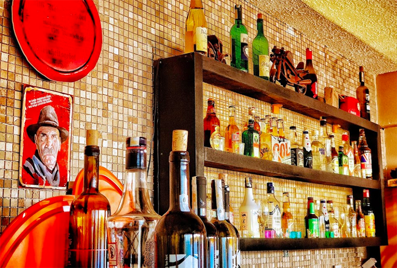 AHPUB CAFE& BAR - İyi Masa