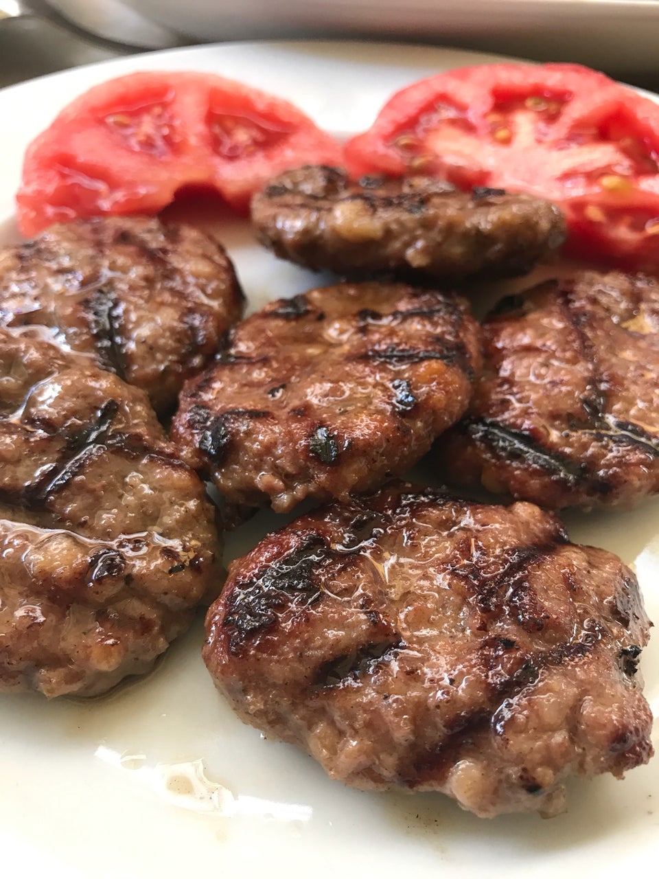 Bizim Köfteci Hidayet - İyi Masa
