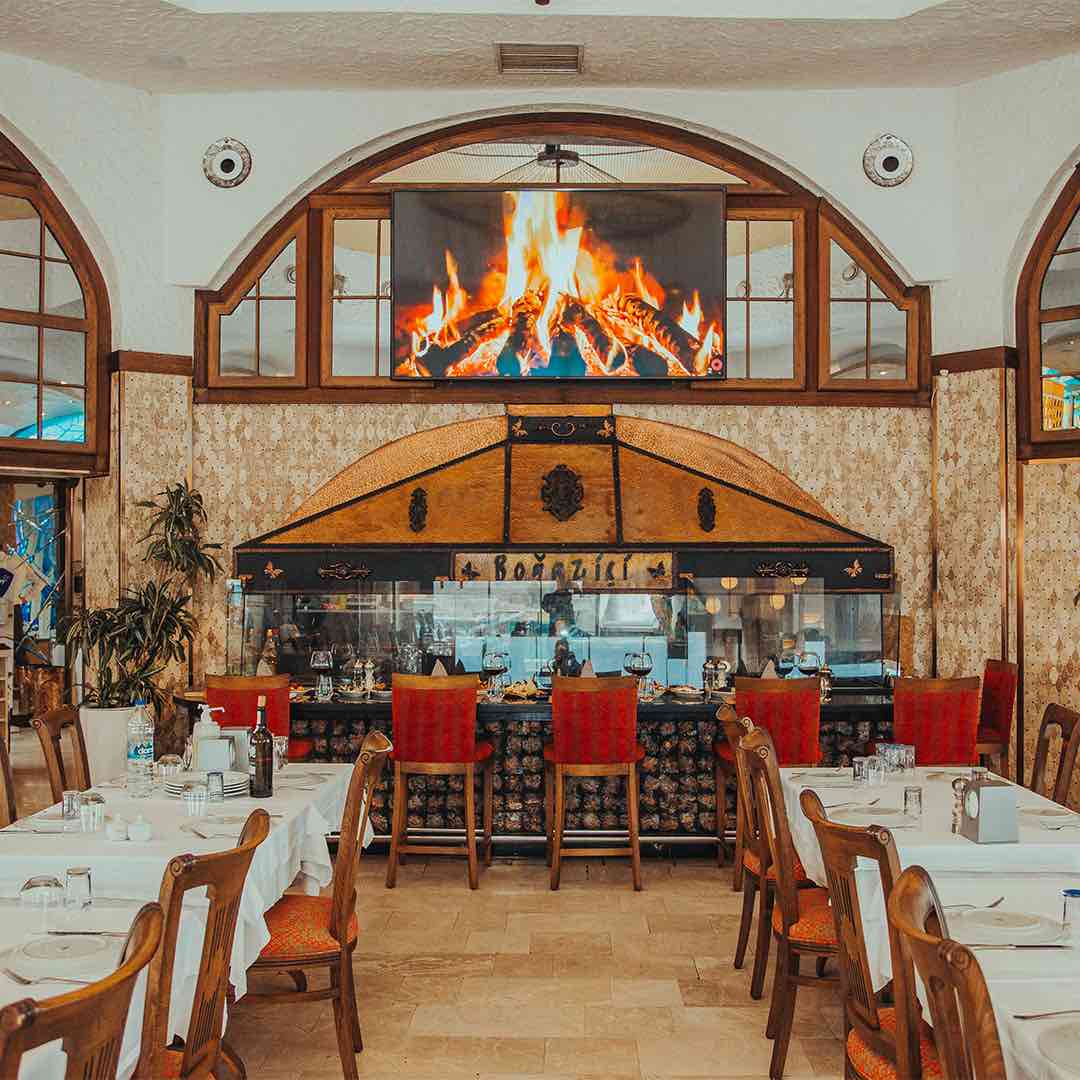 Boğaziçi Restaurant Bostanlı - İyi Masa