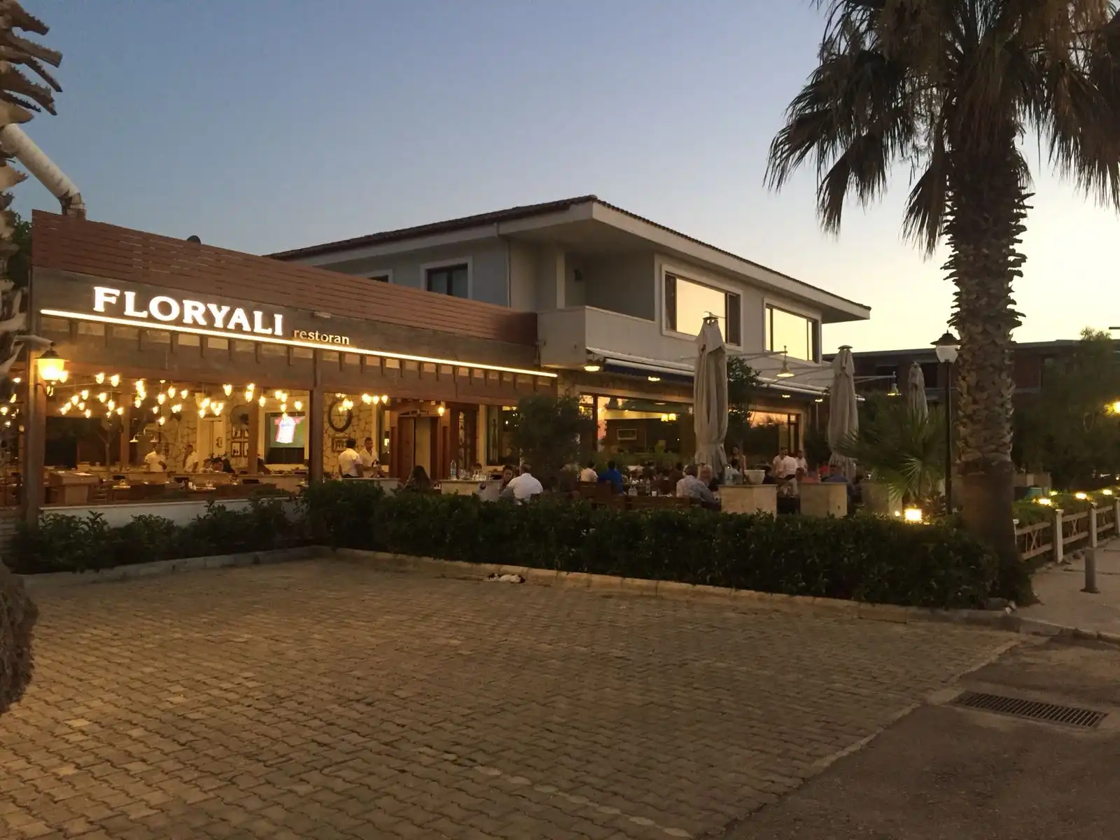 Floryalı Restoran - İyi Masa