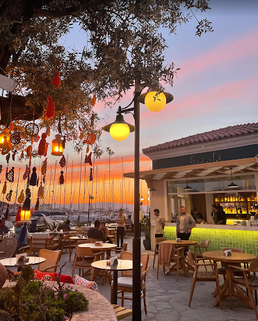 Fuente Restaurant Çeşme Marina - İyi Masa