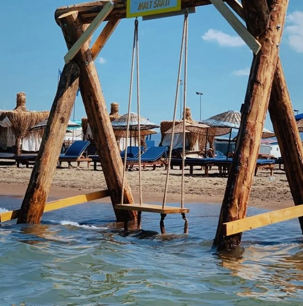 Ganj Beach Cafe Dikili - İyi Masa