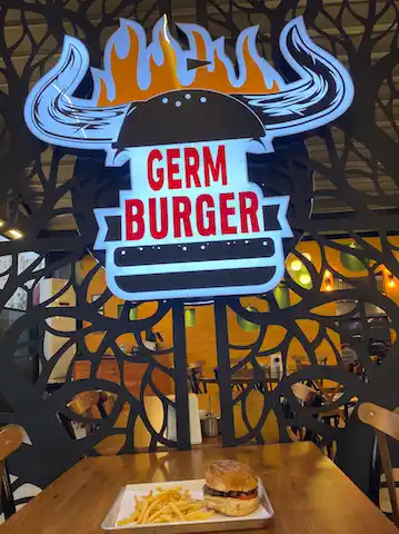 Germ Burger - İyi Masa