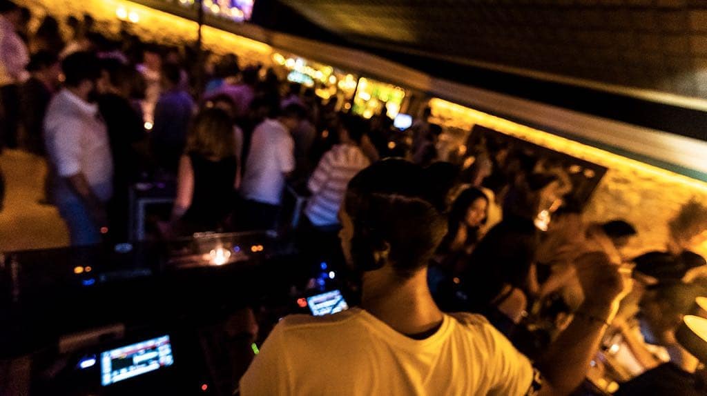 Göz Lounge Alaçatı - İyi Masa