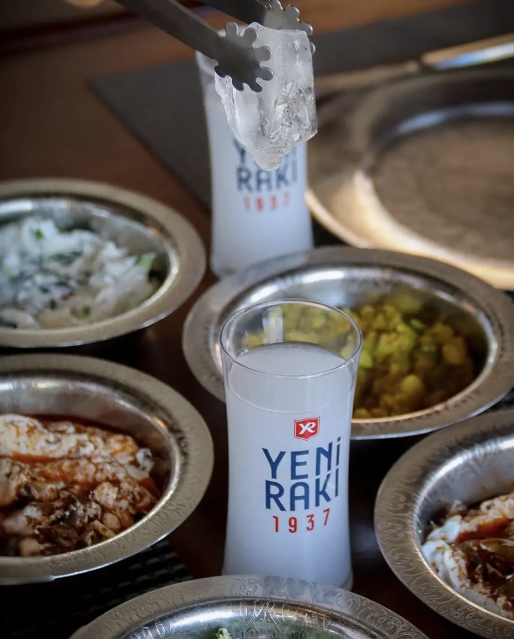 Bornova Meyhaneleri - İyi Masa