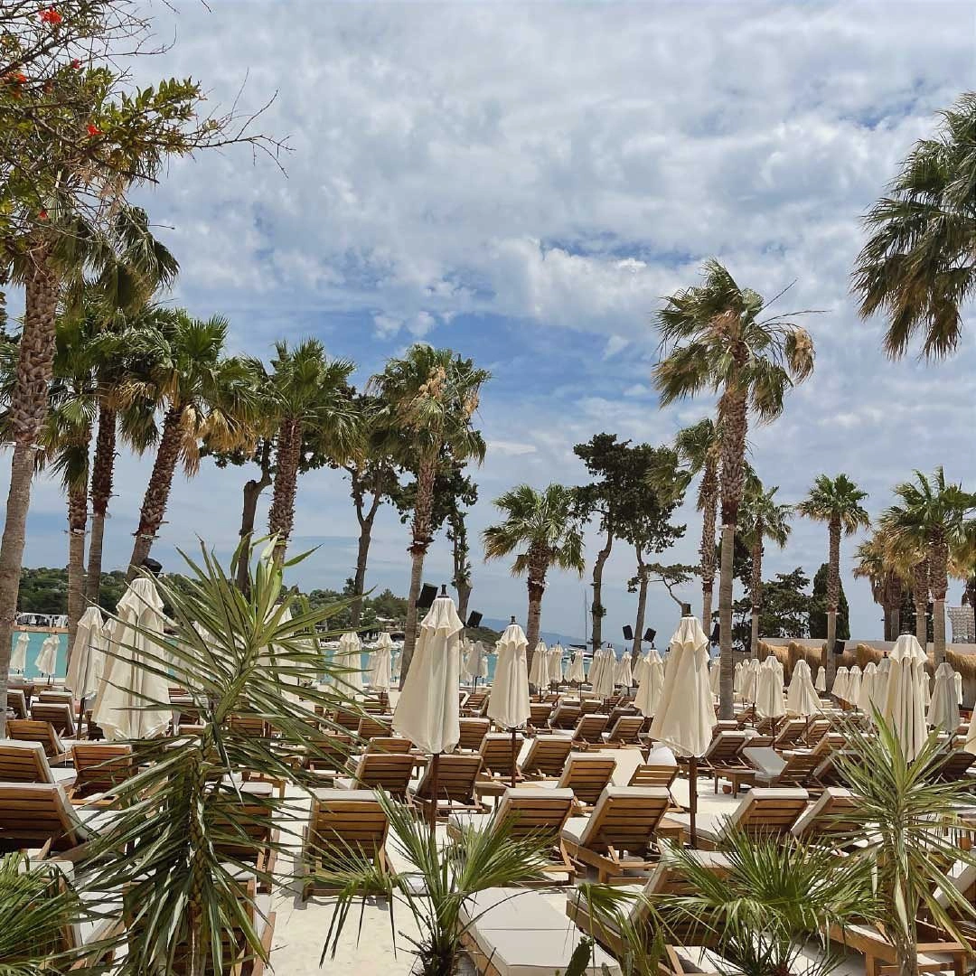 Mano Del Sol Beach - İyi Masa