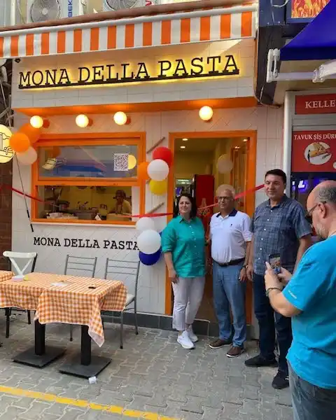 Mona Della Pasta - İyi Masa