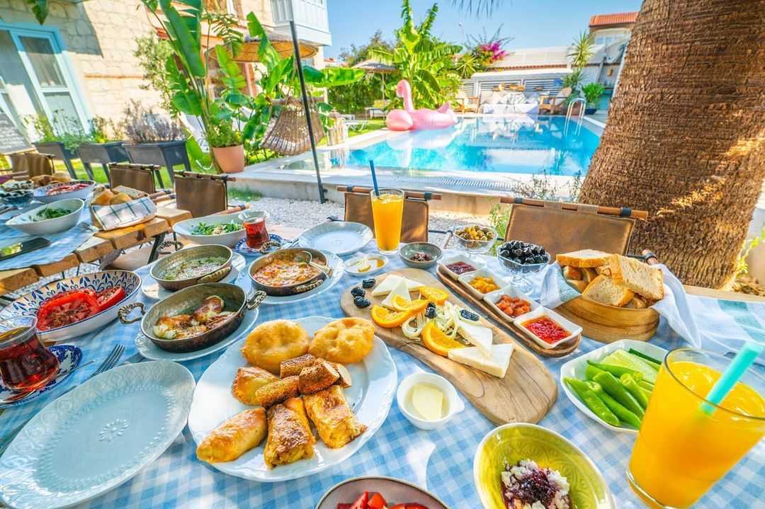 Katre Kahvaltı Alaçatı - İyi Masa
