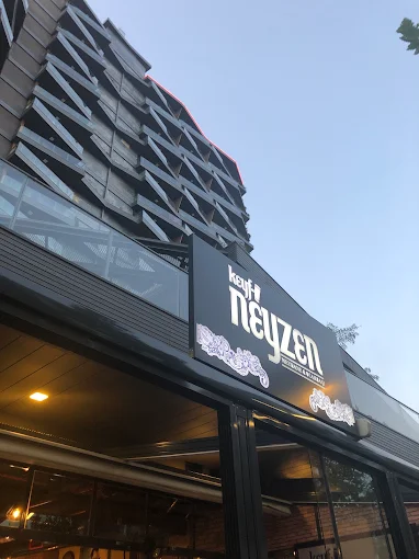 Keyf-i Neyzen Meyhane Bayraklı - İyi Masa