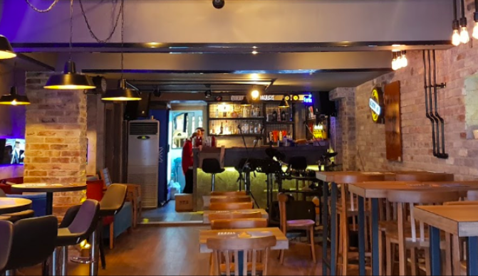 Keyif Cafe&Bar - İyi Masa