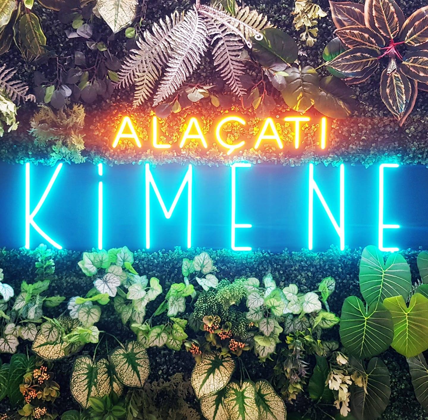 Kime Ne Alaçatı - İyi Masa