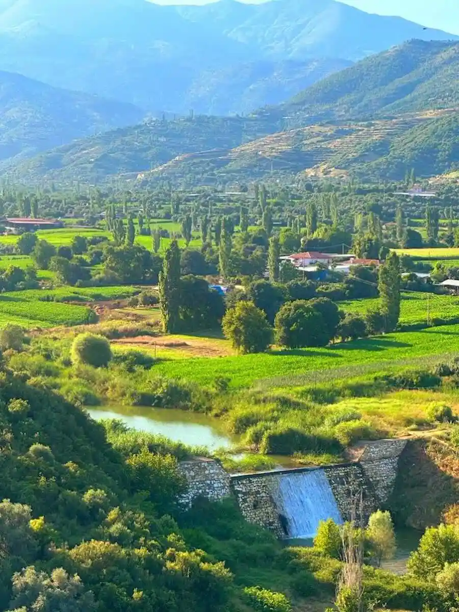 Kiraz Hisar Tepe Cafe & Restorant - İyi Masa