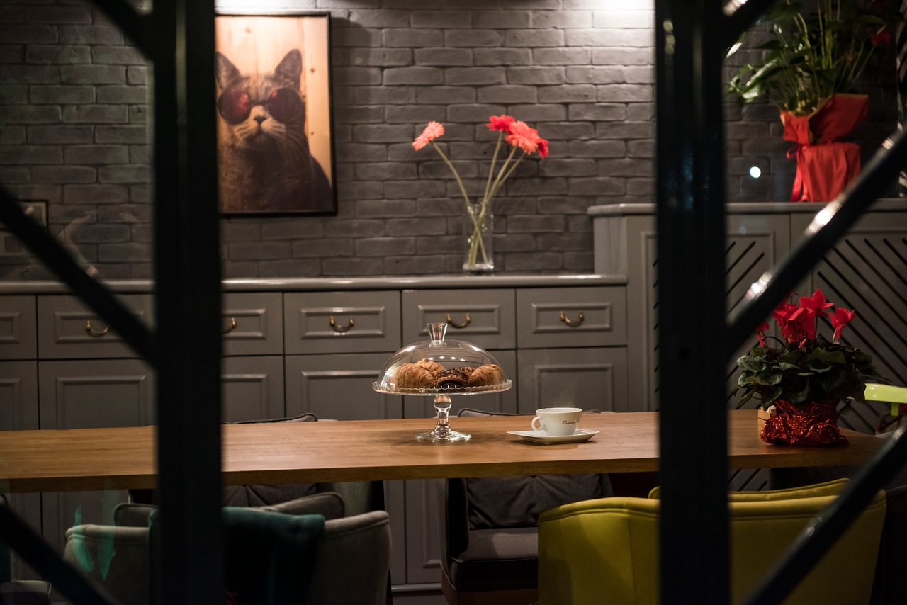 Kiremeet Cafe & Restaurant - İyi Masa