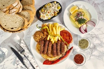 Koraç Meyhanesi - İyi Masa