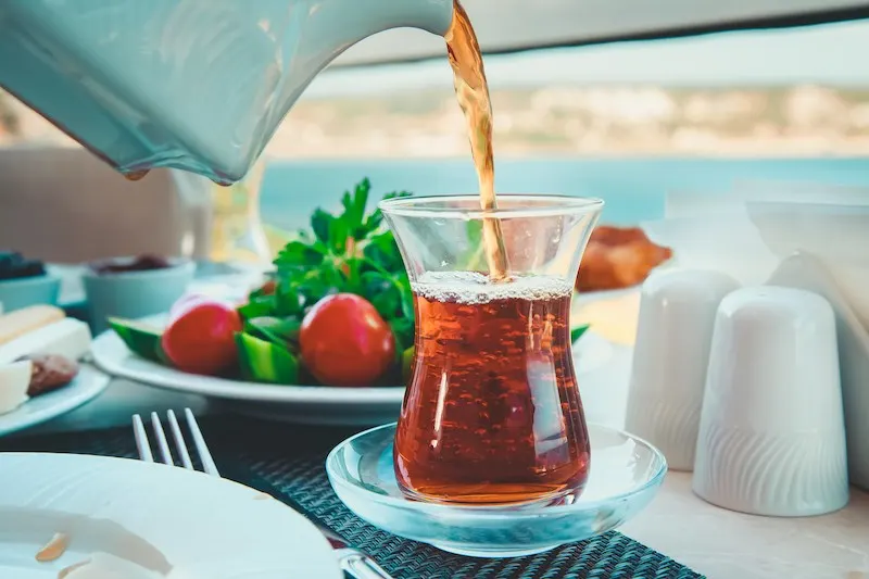 Kordon'da Kahvaltı Mekanları  - İyi Masa
