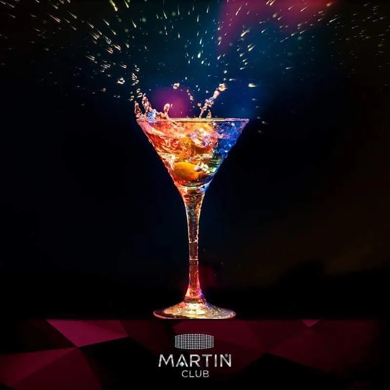 Martin Club Bayraklı - İyi Masa