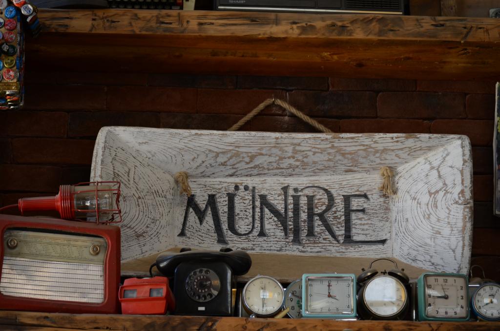 Münire Alsancak  - İyi Masa