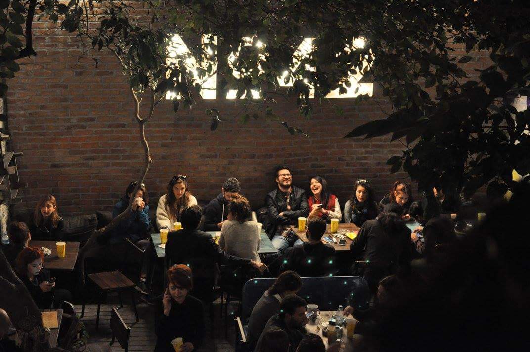 No 42 Alsancak - İyi Masa