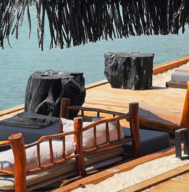  Om Paparazzi Beach - İyi Masa
