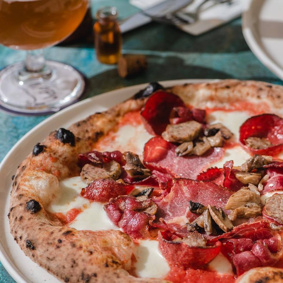 İzmir'de Pizza Denince  - İyi Masa