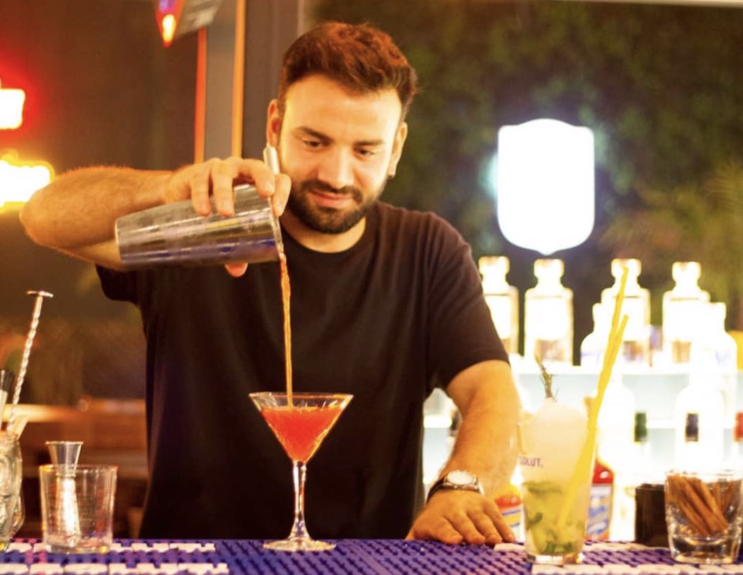 Public Pub Balçova - İyi Masa