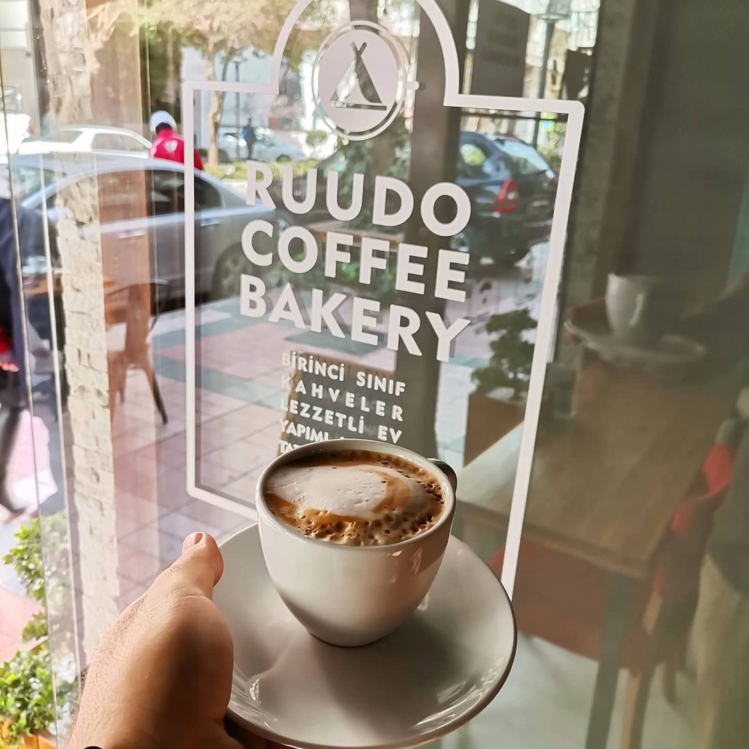 Ruudo Coffee & Bakery - İyi Masa