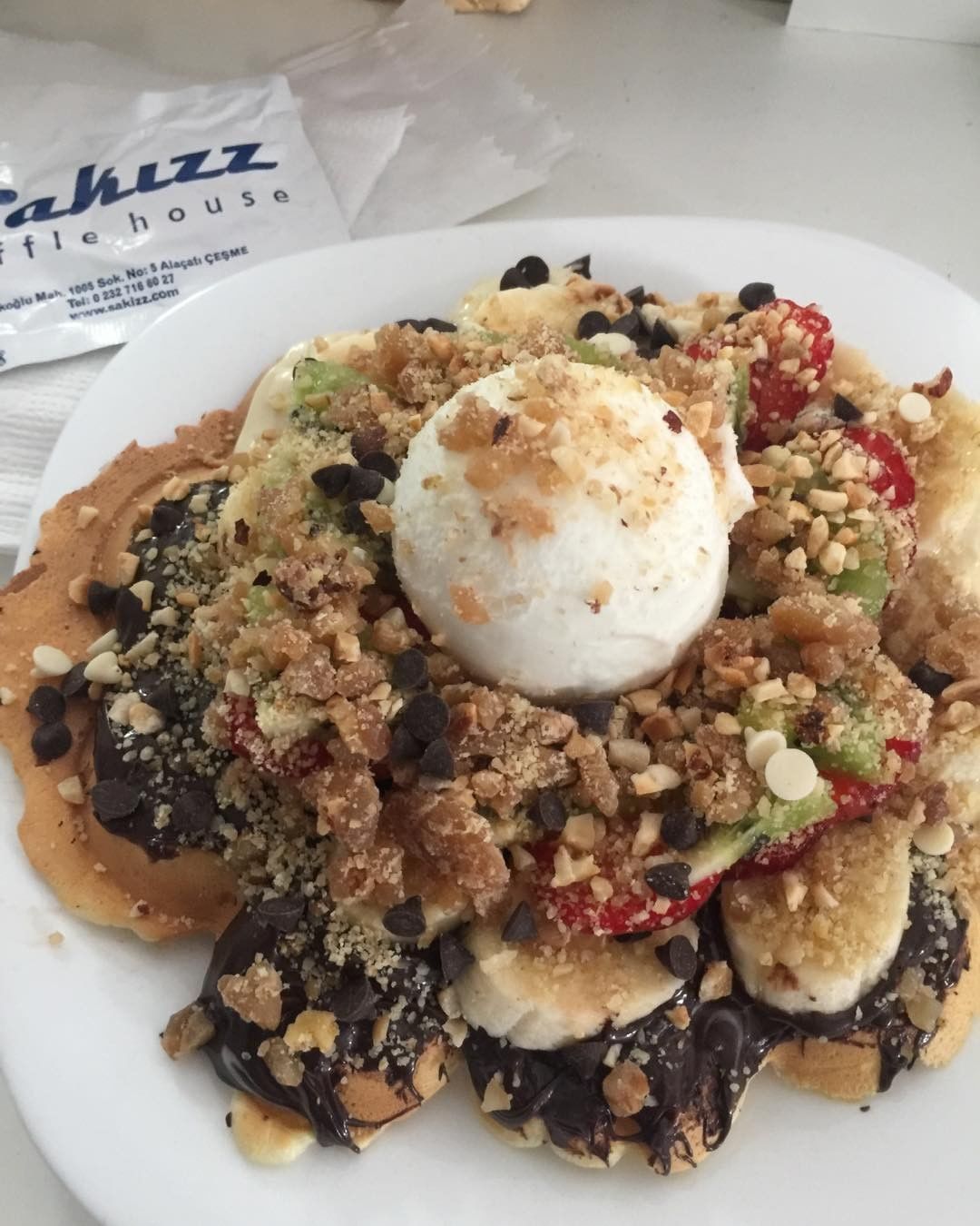 Sakızz Waffle House - İyi Masa