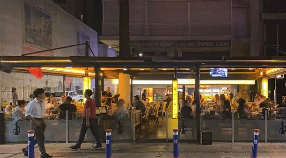 Shotzy Cafe & Bar - İyi Masa