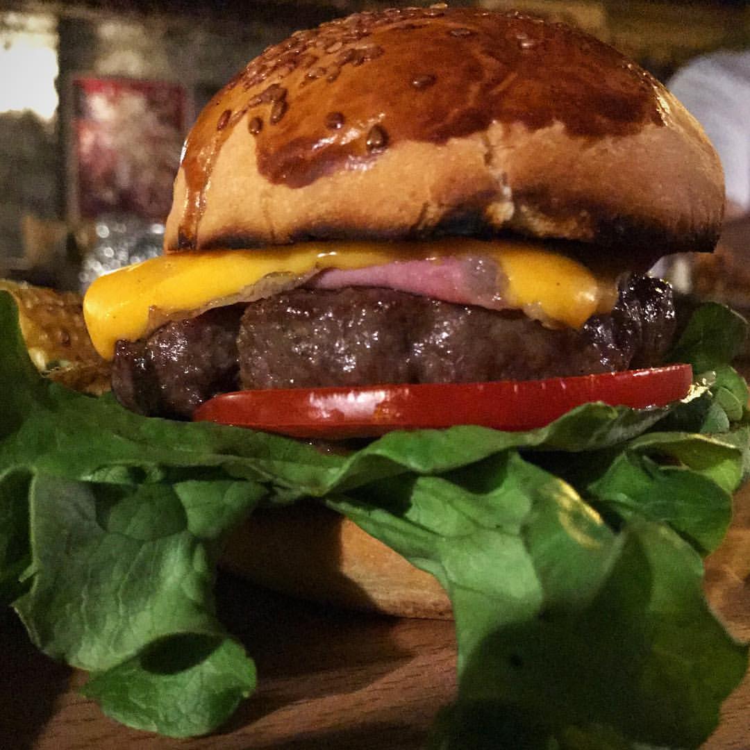 İris Art & Steakhouse Alaçatı - İyi Masa