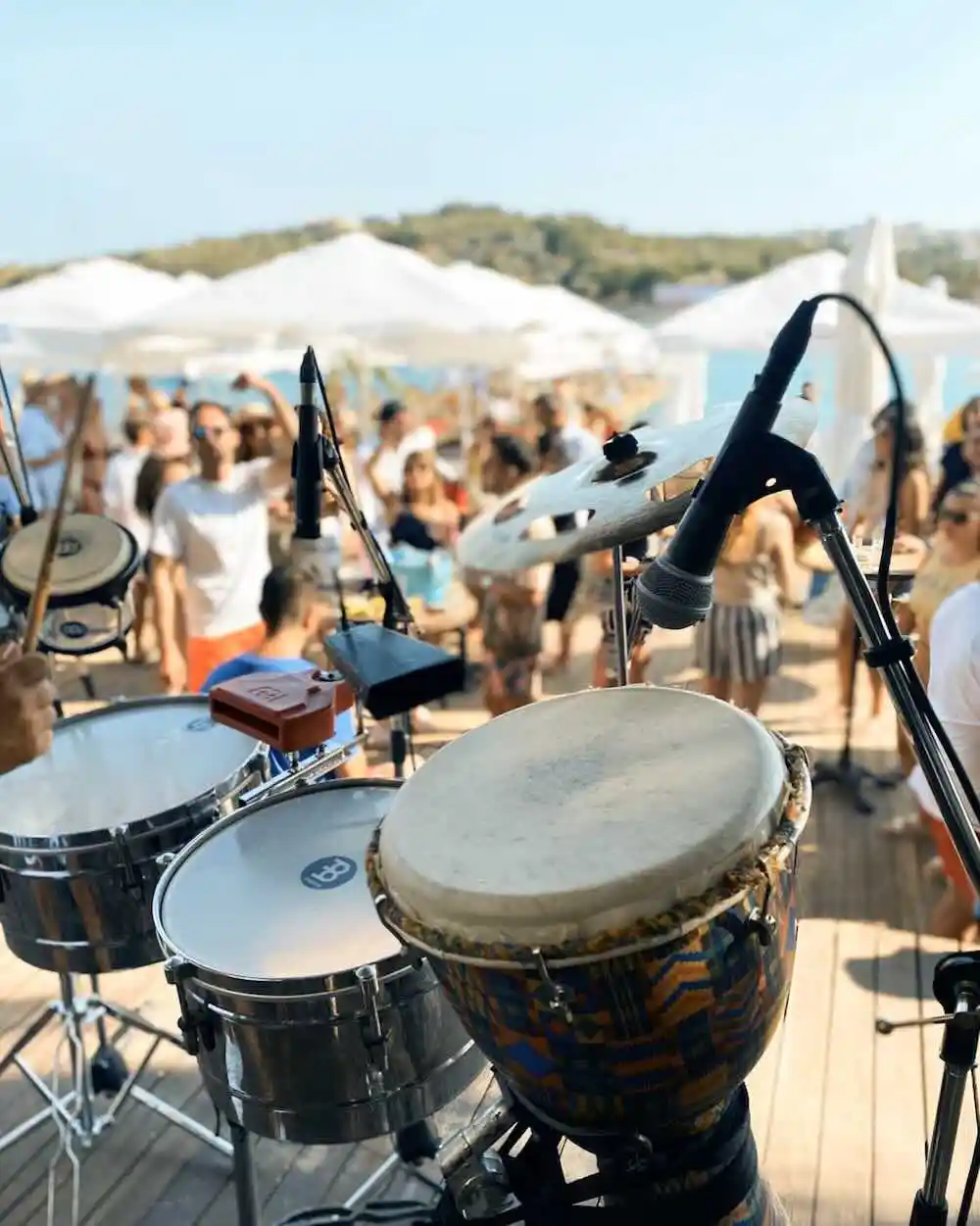 White Beach Ayayorgi - İyi Masa