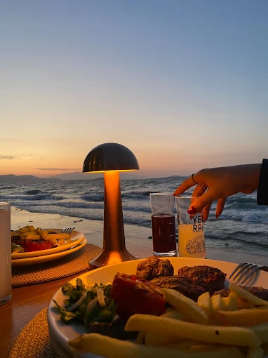 Zeytin Cafe & Restoran Urla - İyi Masa