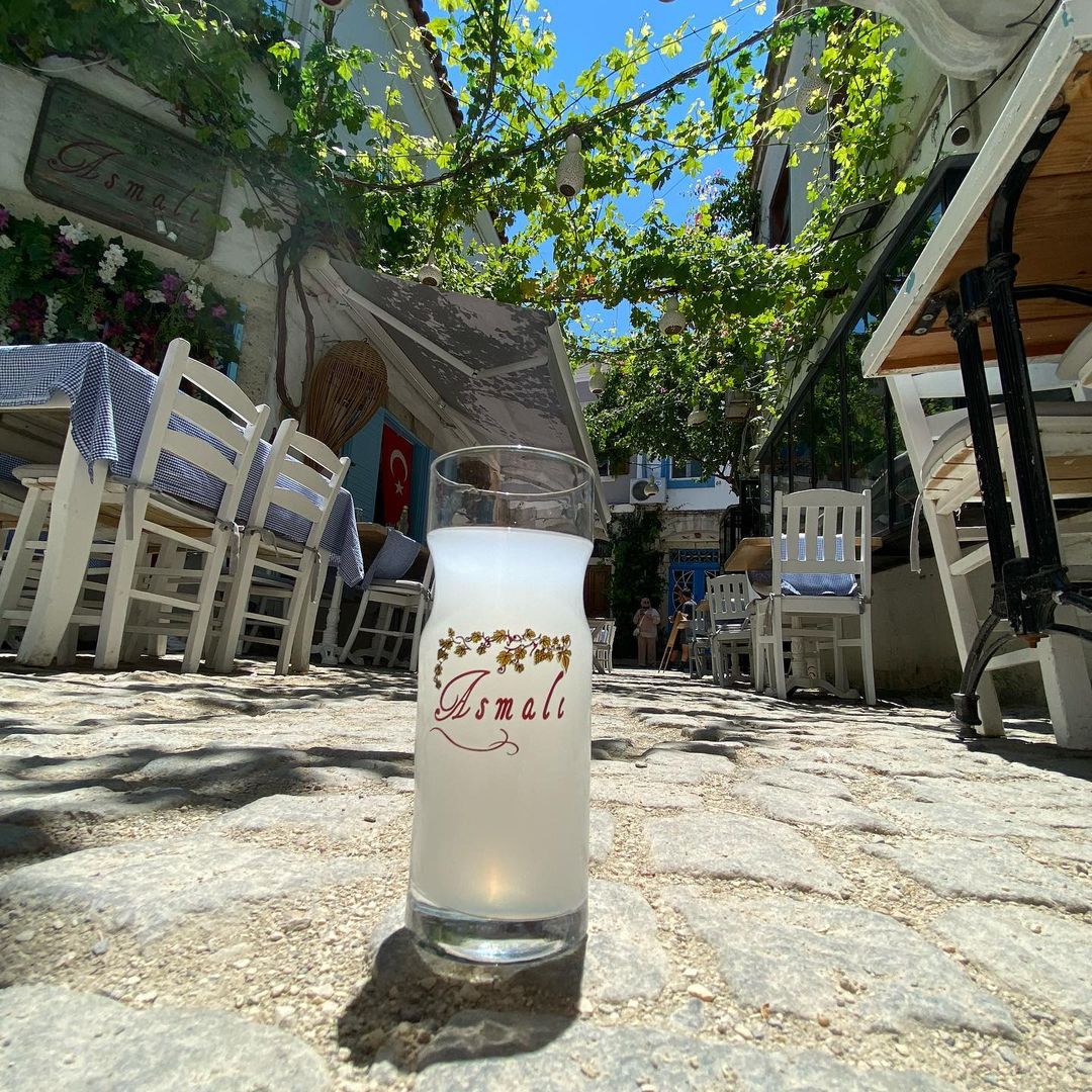 Mutluluk Deposu Önerisi Asmalı Alaçatı | İzmir Mekan Rehberi