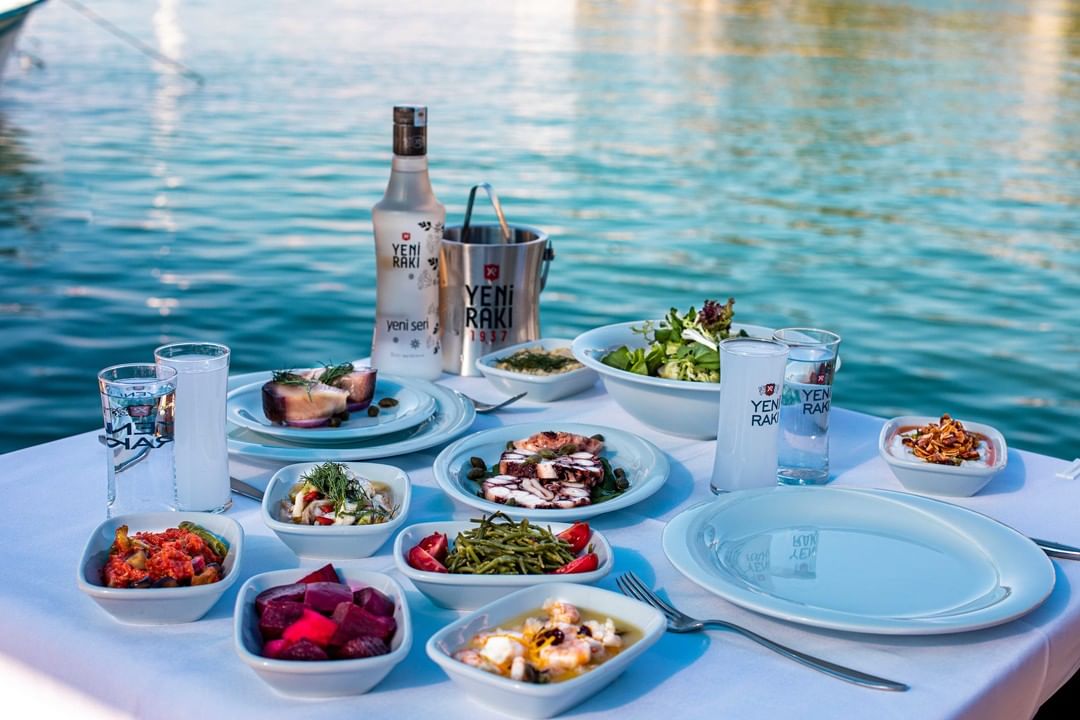 Çeşme Programının Olmazsa Olması Dalyanköy Balıkçısı | İzmir Mekan Rehberi