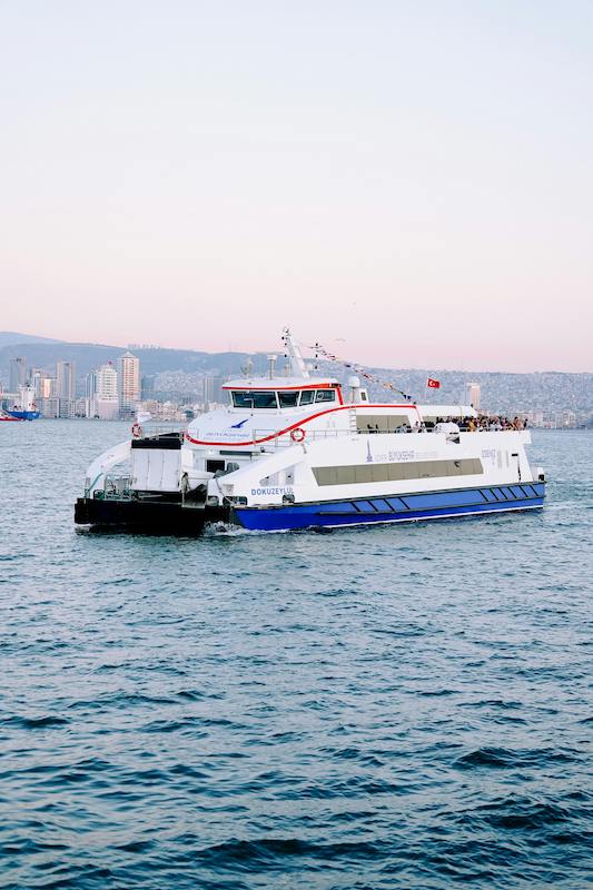 İzmir'de Yazın Yapabileceğiniz Aktiviteler | İzmir Mekan Rehberi