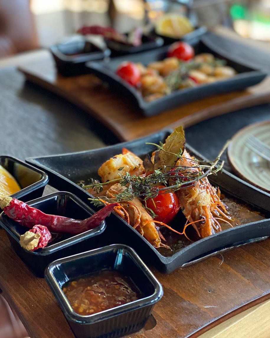 Lezzetiyle Şehrin Kalbinde | İzmir Mekan Rehberi