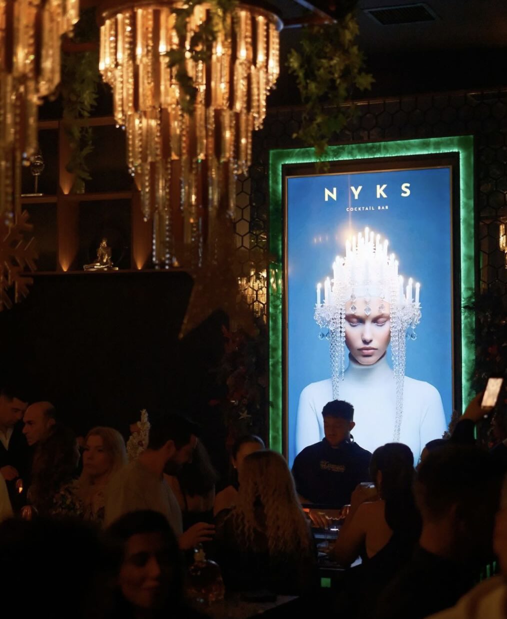 NYKS Cocktail Bar, İzmir Gece Hayatına Yeni Bir Soluk Getirdi. | İzmir Mekan Rehberi