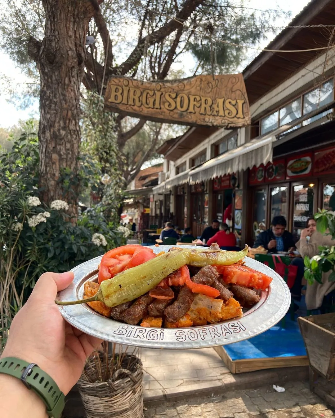 Tadına Doyulmaz Lezzetler Birgi Sofrası'nda | İzmir Mekan Rehberi
