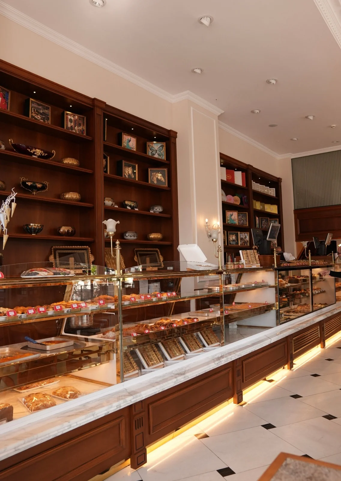 Petek 1942 İzmir, Ramazan Ayına Hazır | İzmir Mekan Rehberi