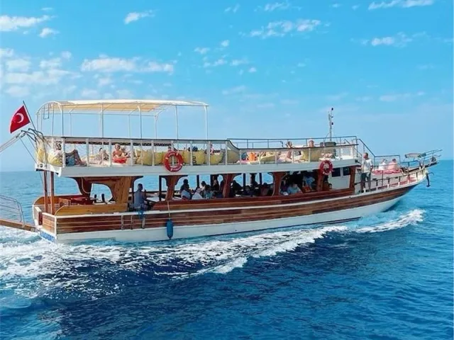 6. Tekne Turları ve Adalar
