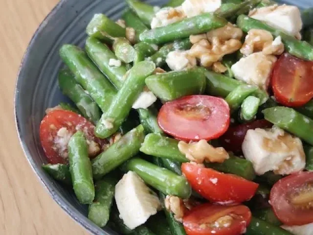 6. Ada Otu Salatası