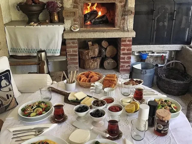 2. Ay Pansiyon - Alaçatı