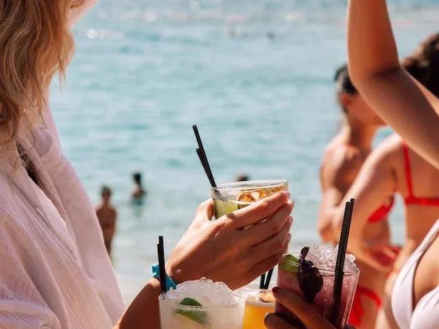 The Beach of MOMO