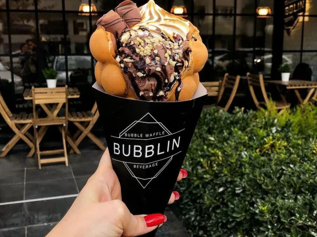 7. Bublin Bubble Waffle & Beverage - Waffle