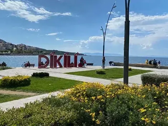 8. Dikili