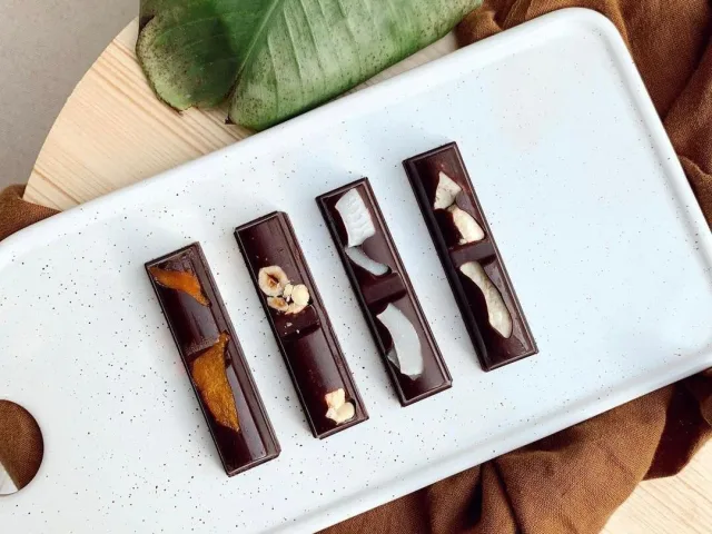 9. Dot Chocolate