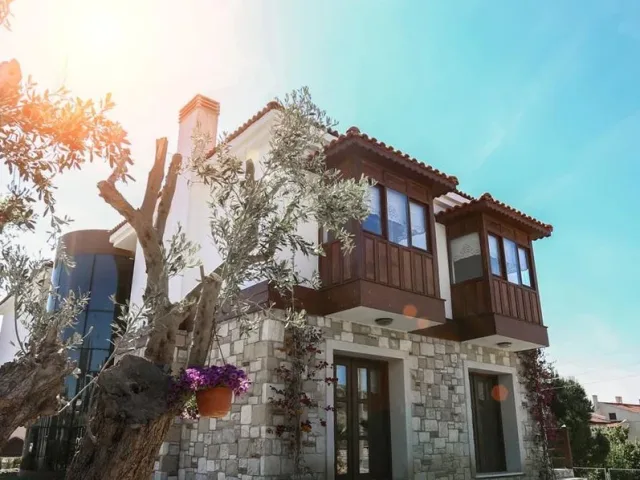 9. Espira Otel – Urla