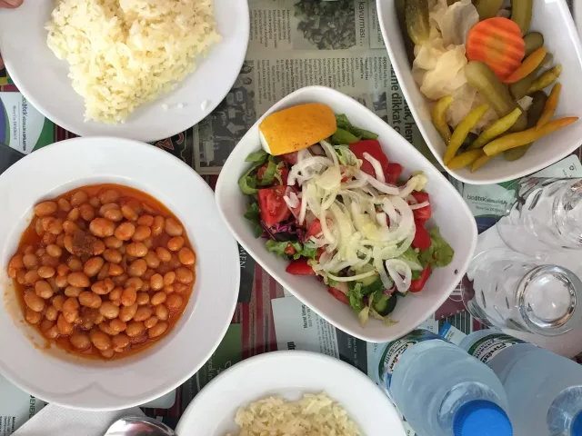 Sırrı kuru fasulyenin meşhur İspir fasulyesinden pişirilmesi