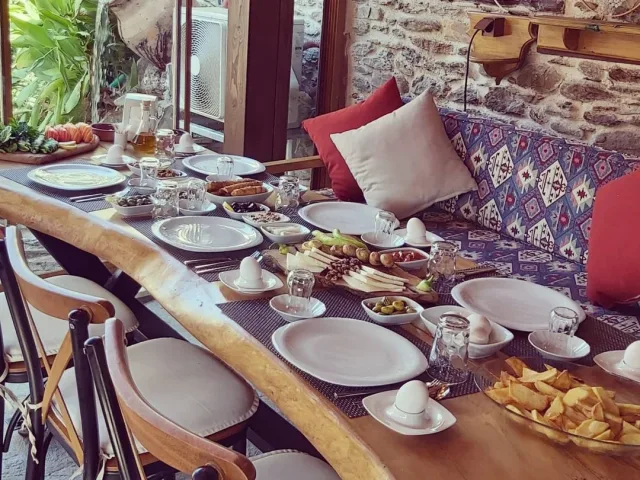 7. Kadılar Paşazade Konağı - Birgi